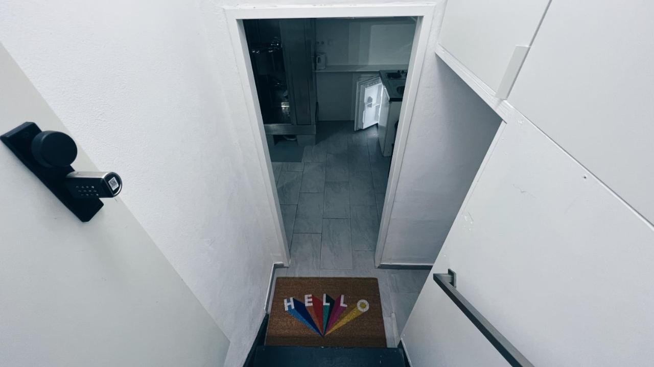 Space One - 1 * Viena